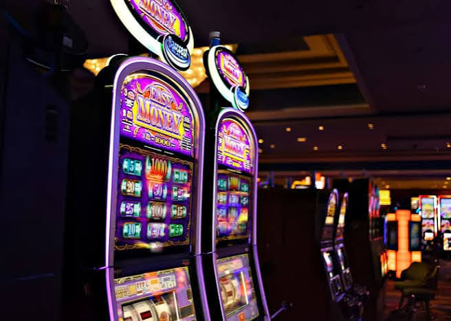 Exploring the Exciting World of Online Slot Games and Digital Entertainment